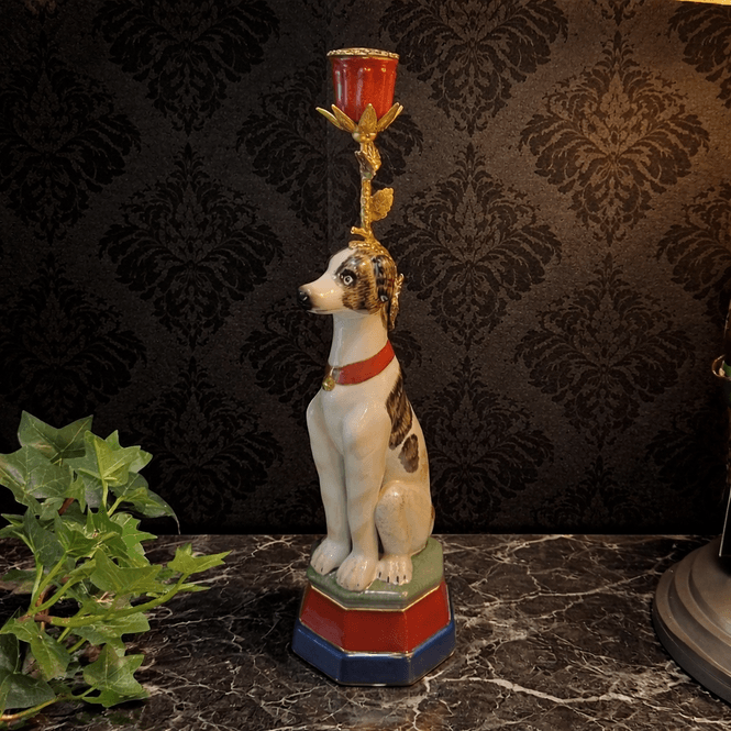Hovedbillede Lysestake hund hvit